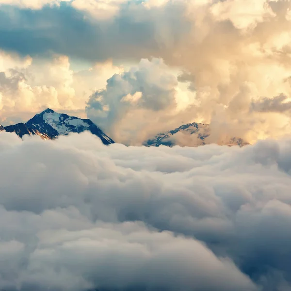 Schilderachtige Alpenwereld — Stockfoto