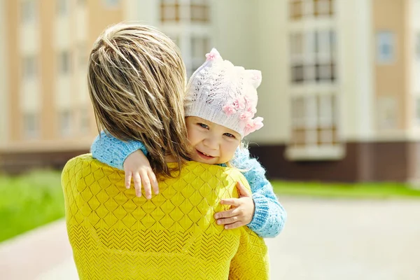 Porträtt av mor och dotter — Stockfoto