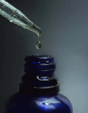 cam dropper düşen vape suyu