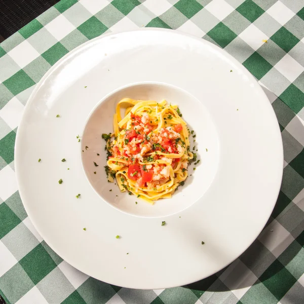 Tagliolini with ragout of shellfish — Stock Photo, Image