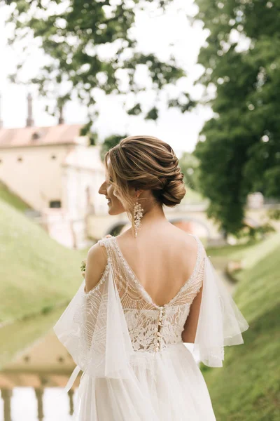 Beautiful Elegant Bride Background Old Castle European Wedding — 스톡 사진