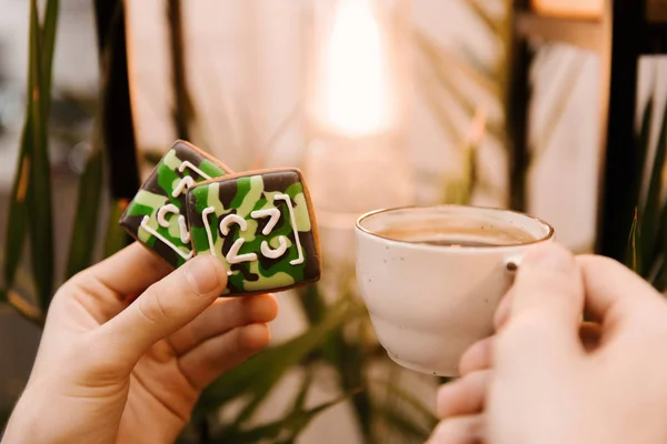 Pan Zenzero Uomo Entro Febbraio Una Tazza Caffè Nelle Sue — Foto Stock