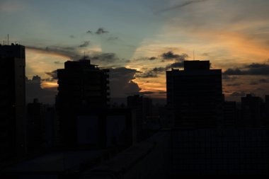 Sao Paulo - Brezilya güzel günbatımı gökyüzüne.