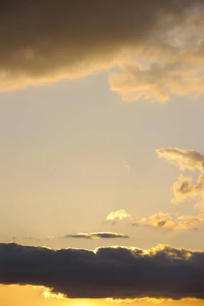 Прекрасне небо з заходом сонця — стокове фото
