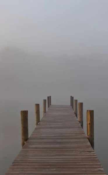 Wharf Тумані Озері Staffelsee Поблизу Seehausen Murnau Верхній Баварії Баварія — стокове фото