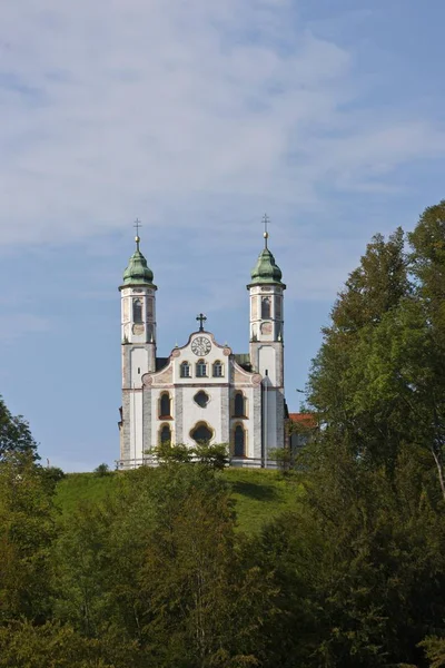 Widok Leonhardskapelle Kaplica Kirche Heilig Kreuz Kościół Świętego Krzyża Kalvarienberg — Zdjęcie stockowe