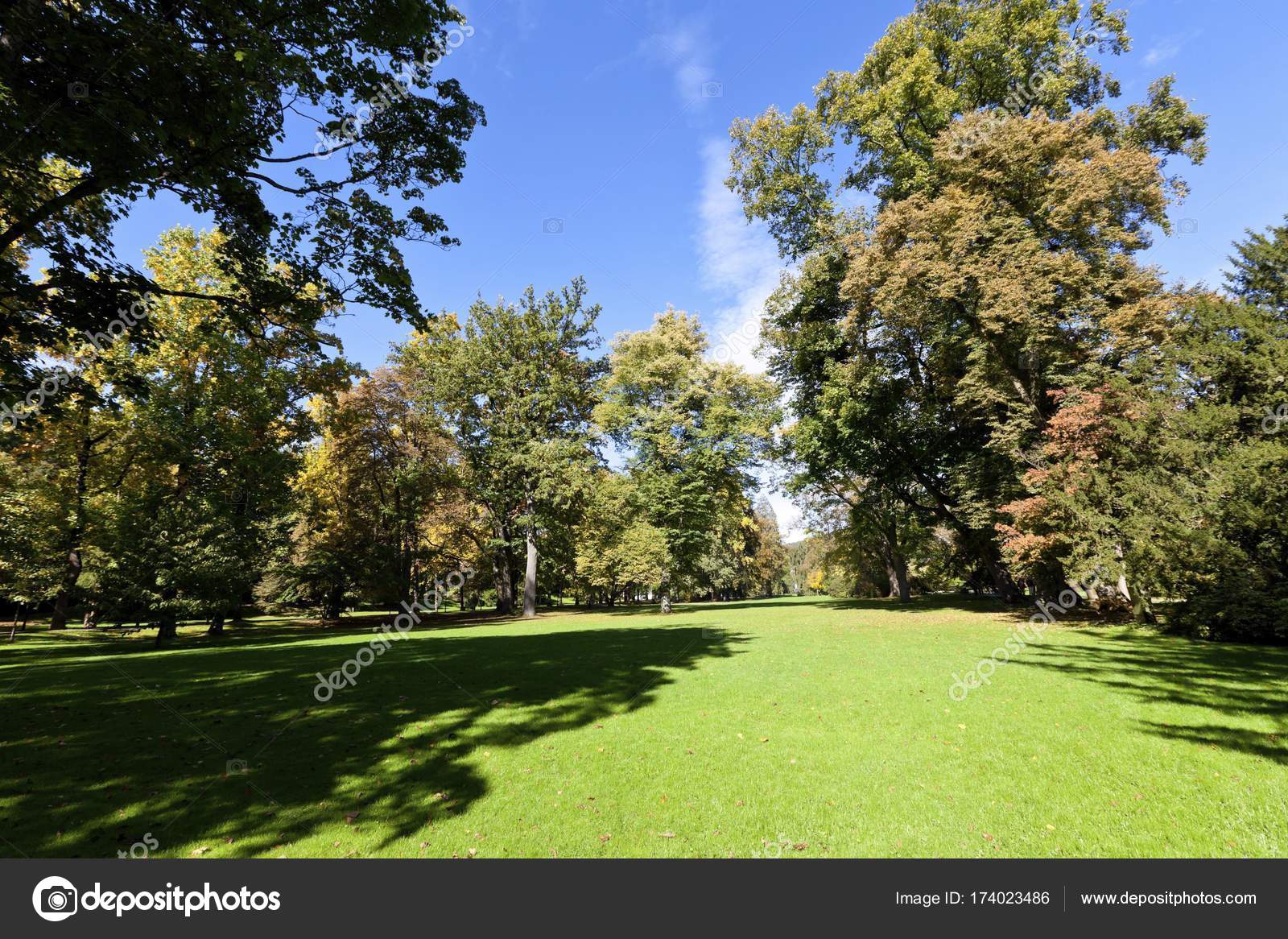 Park River Oos Lichtentaler Allee Baden Baden Baden Wuerttemberg Germany Stock Photo C Imagebrokermicrostock 174023486