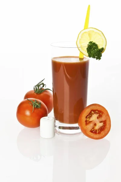 Jugo Tomate Vaso Con Tomates Limón Pimienta — Foto de Stock