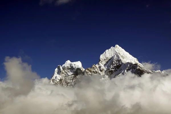 Wolken Bergen Mit Schnee Khumbu Sagarmatha Nationalpark Nepal Asien — Stockfoto