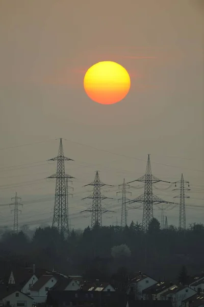 Líneas Transmisión Energía Eléctrica Pilones Eléctricos Con Sol Poniente Korb — Foto de Stock