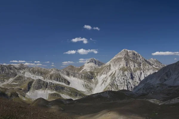 Pizzo Intermesoli 2635M Monte Corvo Parco Nazionale Del Gran Sasso —  Fotos de Stock