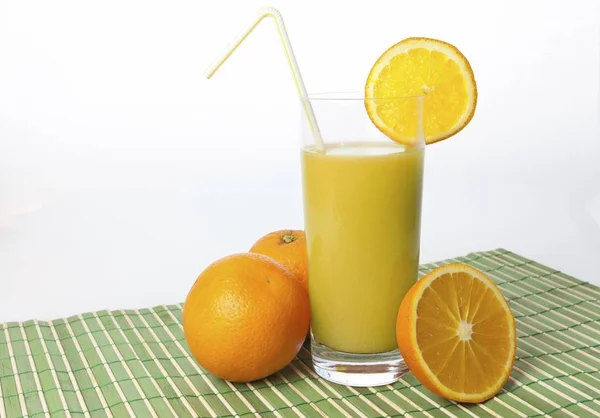 Sinaasappelen Sinaasappelsap Een Glassted — Stockfoto