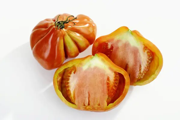 Pomodori oxheart freschi — Foto Stock