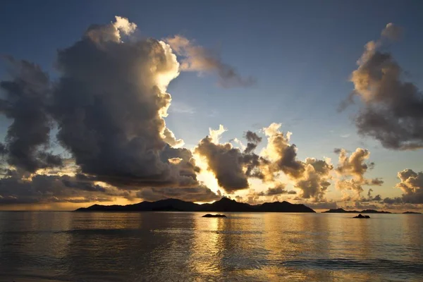 美しい夕日の空 — ストック写真