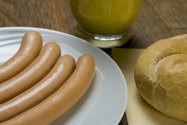 Salsichas Salsicha Com Rolo Semmel Copo Mostarda Especiarias — Fotografia de Stock