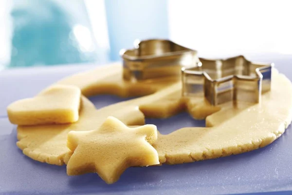 Ψήσιμο Και Αποκόψει Κουρού Cookies Για Την Περίοδο Των Χριστουγέννων — Φωτογραφία Αρχείου