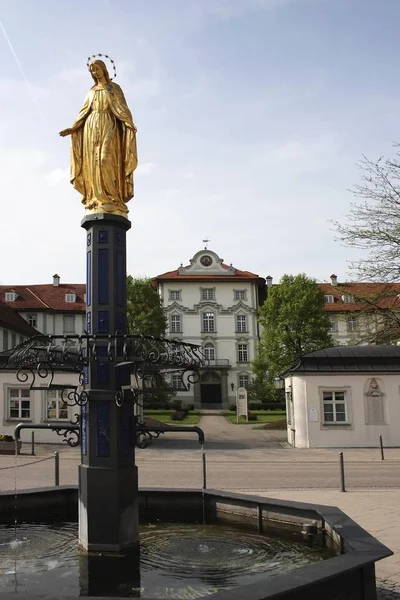 Місто Фонтан Замку Schloss Погано Wurzach Спині Ravensburg Повіту Верхній — стокове фото