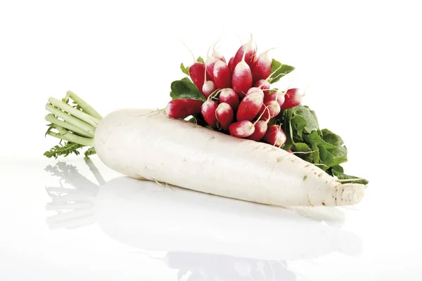 Bunch Red Radishes Radish — Stock Photo, Image