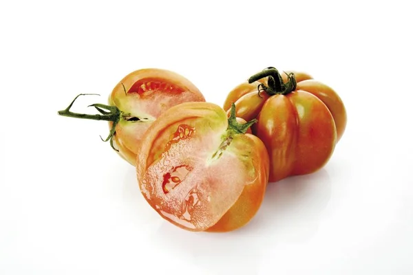红番茄切成薄片 — 图库照片