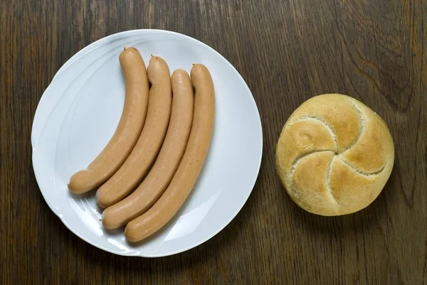 Wiener Worstjes Met Semmel Roll — Stockfoto