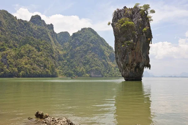 James Bond Roches Dans Baie Phnag Nga Thaïlande Asie — Photo