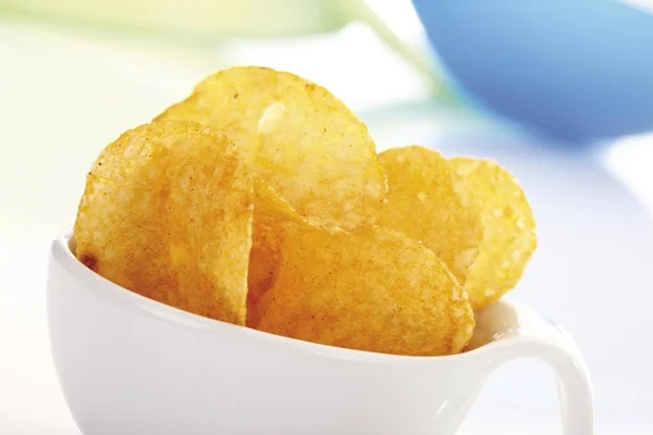 Paprika Chips Weißer Tasse — Stockfoto