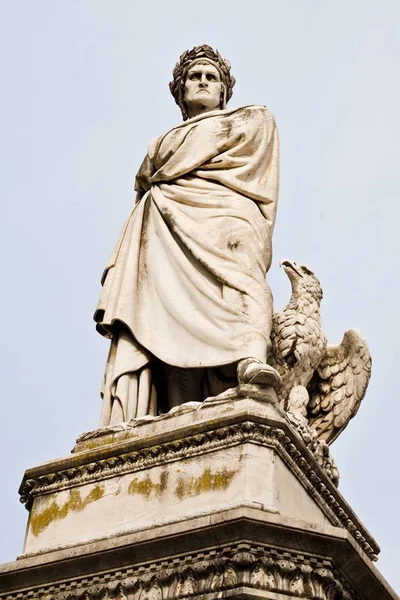 Statua Alla Plazza Santa Croce Firenze Toscana Italia Europa — Foto Stock