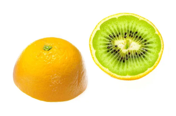 Arancione Pieno Kiwi Immagine Simbolica Ingegneria Genetica — Foto Stock