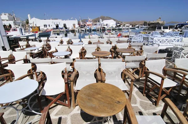 Chaises Vides Dans Restaurant Port Naoussa Paros Cyclades Grèce Europe — Photo