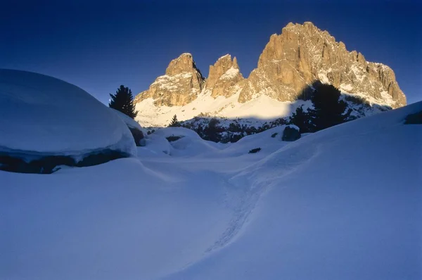 Zima piękne góry — Zdjęcie stockowe