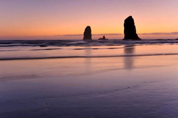 Monolity Skały Zastygłej Lawy Cannon Beach Clatsop County Oregon Stany — Zdjęcie stockowe