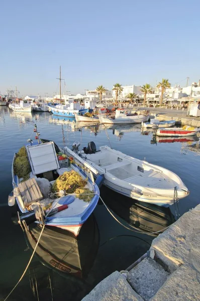 Naoussa Paros Cyclades Yunanistan Avrupa Limanında Balıkçı Tekneleri — Stok fotoğraf