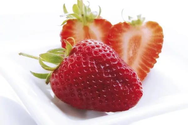 Fresh strawberries berries — Stock Photo, Image