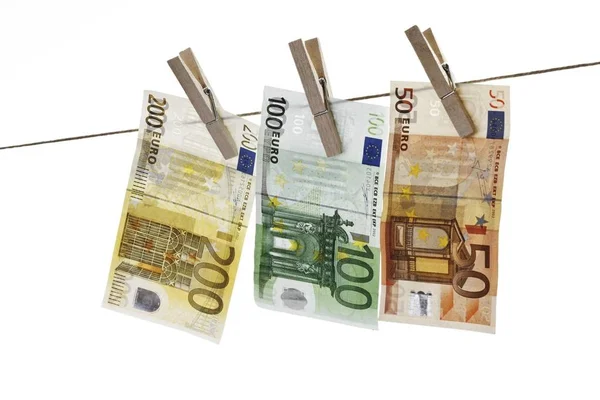 Eurobankovky Prádelní Šňůře — Stock fotografie