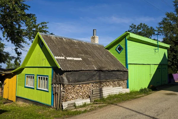 五颜六色的木房子 Kasepee Peipsi Peipsu Jaerv 爱沙尼亚 波罗的海国家 — 图库照片