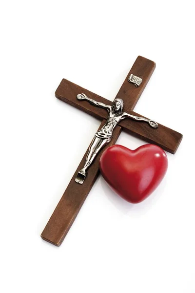 キリスト教の十字架十字架とハート — ストック写真