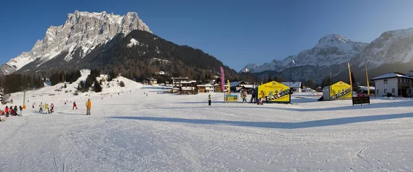 Skipisten Vor Der Zugspitze Ehrwald Tirol Österreich Europa — Stockfoto
