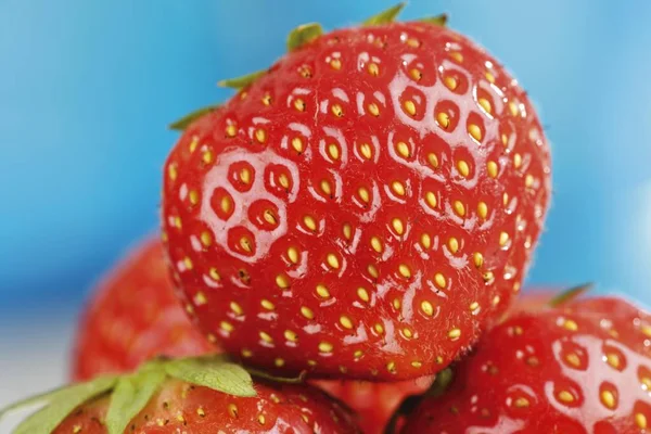 Fresh strawberries berries — Stock Photo, Image