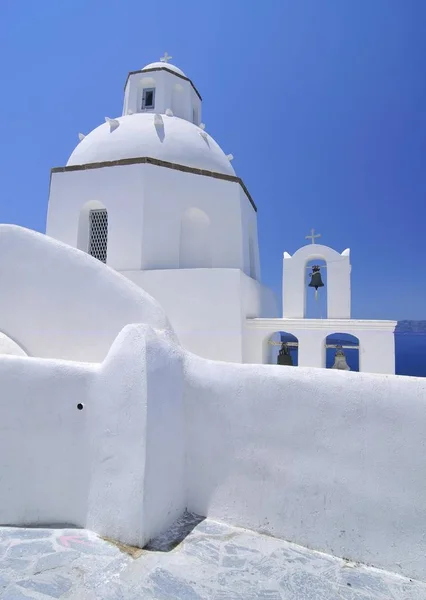 Eglise Blanche Avec Dôme Clocher Thira Fira Santorin Cyclades Grèce — Photo