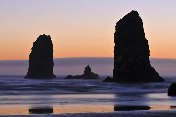 Monolity Skały Zastygłej Lawy Cannon Beach Clatsop County Oregon Stany — Zdjęcie stockowe