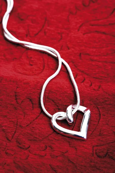 Silver heart pendant — Stock Photo, Image