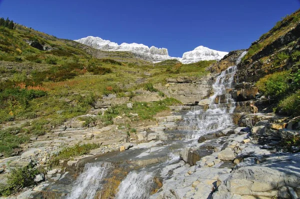 Blick Auf Wasserfall Bergiger Landschaft — Stockfoto