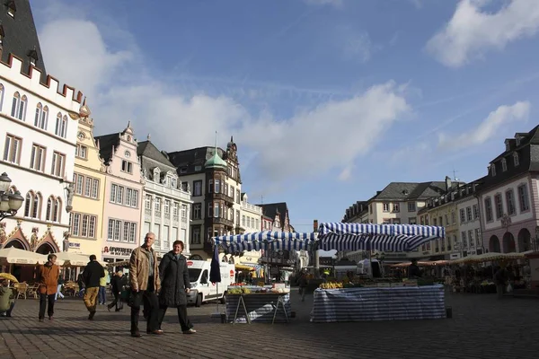Blick Auf Den Hauptmarkt Mit Malerischen Häuserzeilen Trier Rheinland Pfalz — Stockfoto