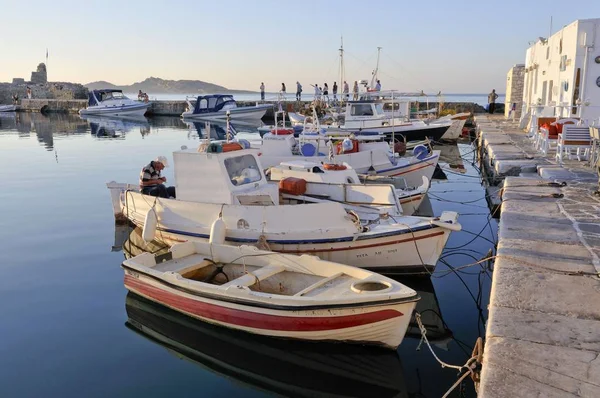 Fiskebåtar Hamnen Naoussa Paros Cykladerna Grekland Europa — Stockfoto