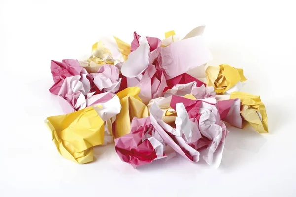 Boules de papier froissées colorées — Photo