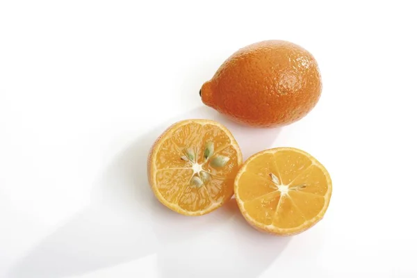 Kumquats Uit Israël Witte Achtergrond — Stockfoto