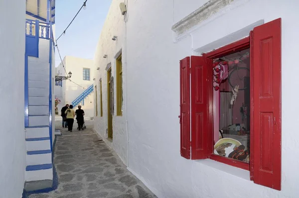 Pessoas Andando Rua Alleyway Plaka Grécia Europa — Fotografia de Stock