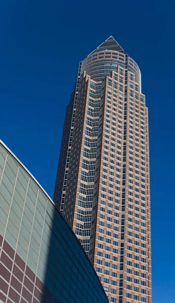 Widok Wieży Messeturm Frankfurt Nad Menem Hesja Niemcy Europa — Zdjęcie stockowe