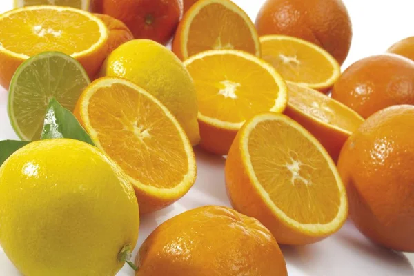 Taze Narenciye Meyve Portakal Limon — Stok fotoğraf