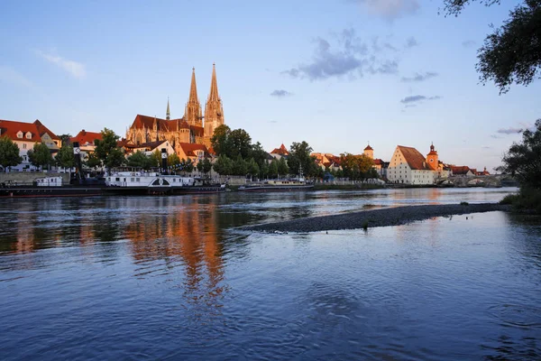 レーゲンスブルク大聖堂とドナウ川 上部の Palatinate ババリア ドイツ ヨーロッパ — ストック写真